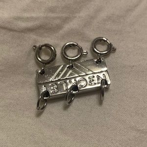 Necklet Triple Layering Clasp